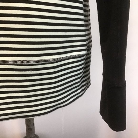 Lululemon Daily Yoga Jacket Classic Stripe Mint Moment Black/Black Size 10 - Picture 7 of 15